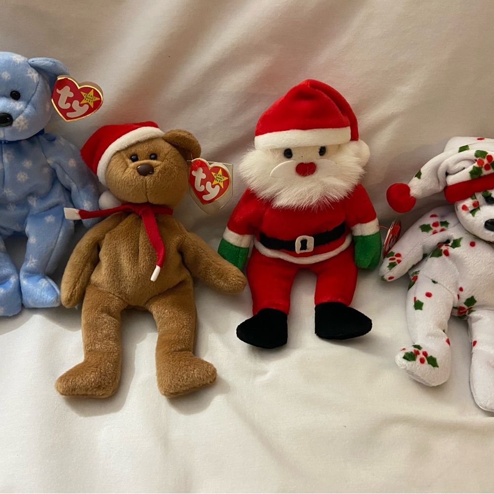 Ty Holiday Beanie Babies Santa and 3 Holiday Teddies DOB: 12-25-1996,1998,1999
